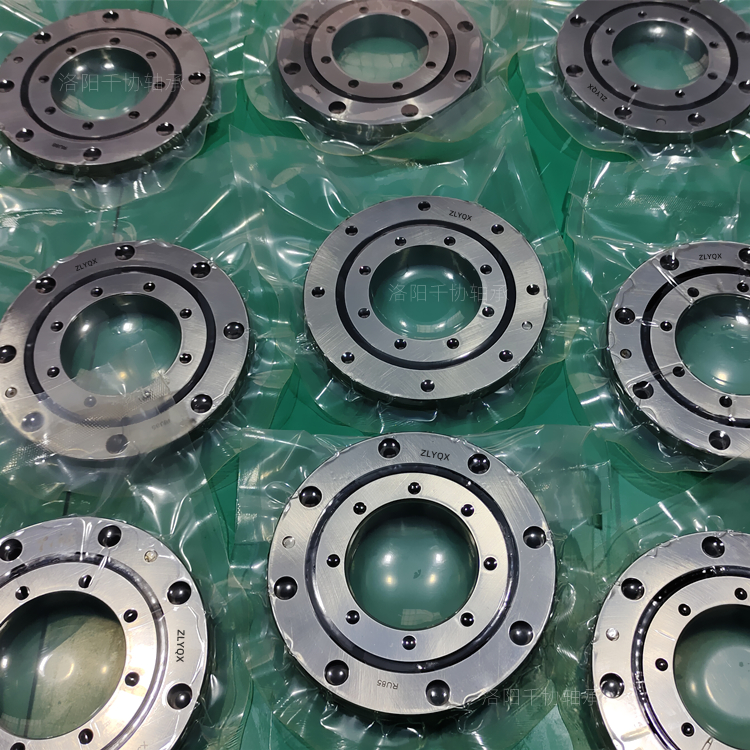 淺談交叉滾子軸承在轉臺上的應用詳解